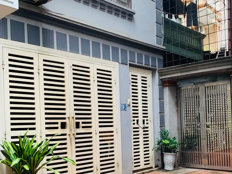 🏡 NHÀ ĐẸP NGÕ THÔNG PHỐ NGUYỄN VĂN HUYÊN – Ô TÔ VÀO TẬN CỬA – CHỈ 11.6 TỶ🏠... Bán nhà riêng tại Từ Liêm, Hà Nội 01