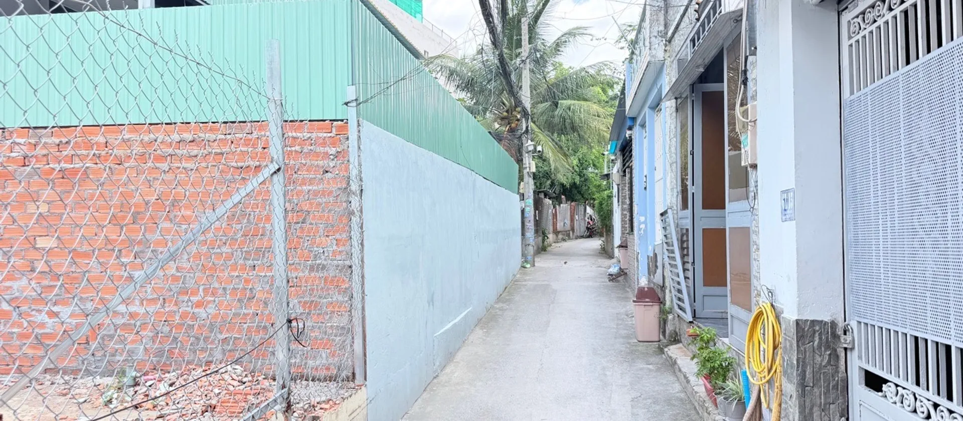 Đất 2 mặt tiền hẻm xe hơi, giá tốt tại Thủ Đức... Bán đất tại Thủ Đức, Hồ Chí Minh 01