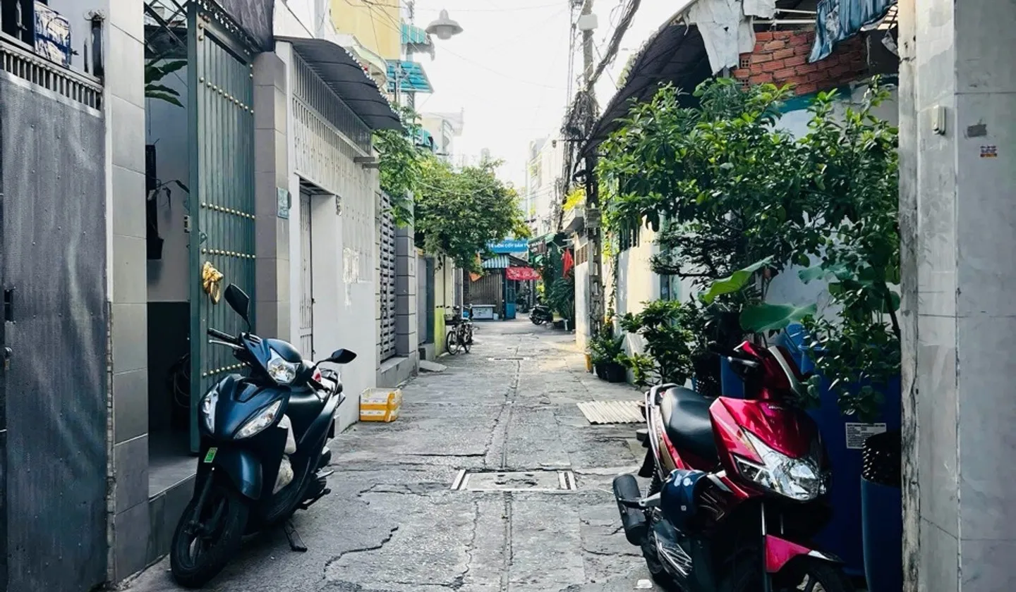 Bán nhà 2 tầng 42.5m2 tại Tân Phú, giá 4.9 tỷ, xe hơi đỗ cửa... Bán nhà mặt phố tại Phú Thọ Hòa, Hồ Chí Minh 01
