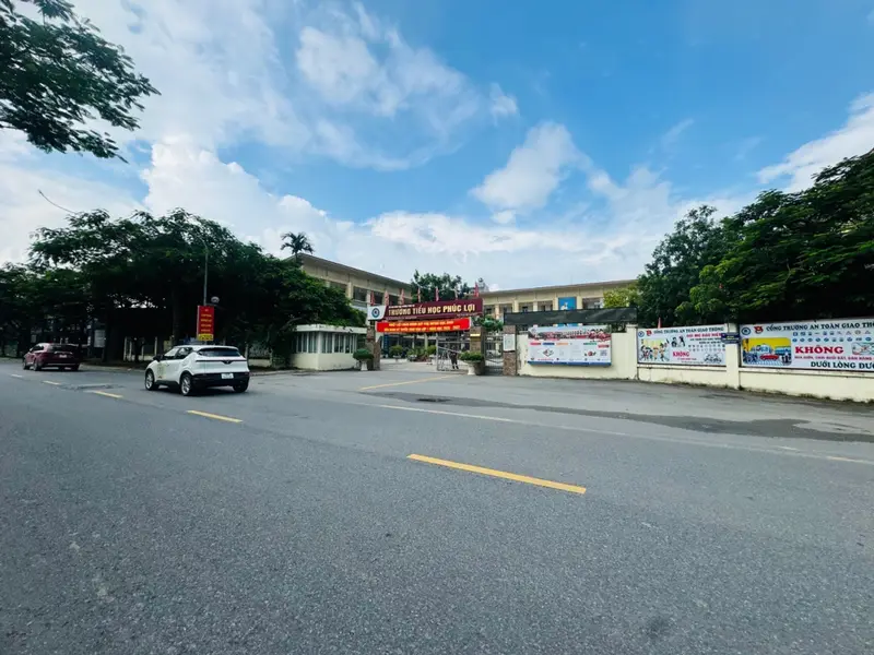 Bán nhà riêng 2 tầng lô góc tại Phúc Lợi hướng Đông Bắc, tiện kinh doanh, ô tô đỗ cửa... Bán nhà riêng tại Phúc Lợi, Hà Nội 01