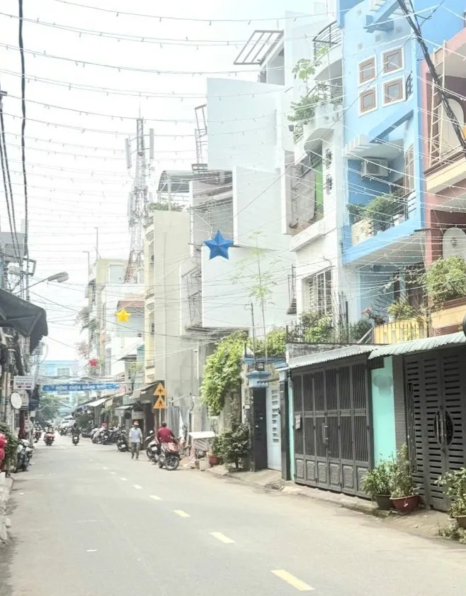 Nhà mặt phố hai mặt tiền đẳng cấp tại trung tâm Quận 10... Bán nhà mặt phố tại Diên Hồng, Hồ Chí Minh 01