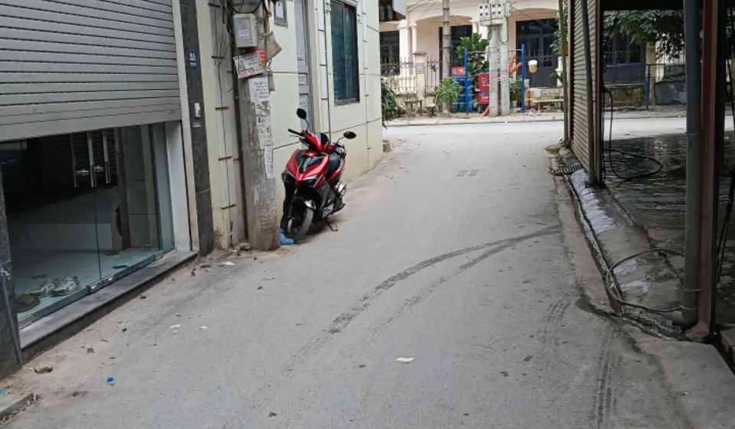 Nhà 5 tầng hiện đại, ngõ ô tô tránh, liền kề KĐT Văn Khê... Bán nhà riêng tại Hà Đông, Hà Nội 01