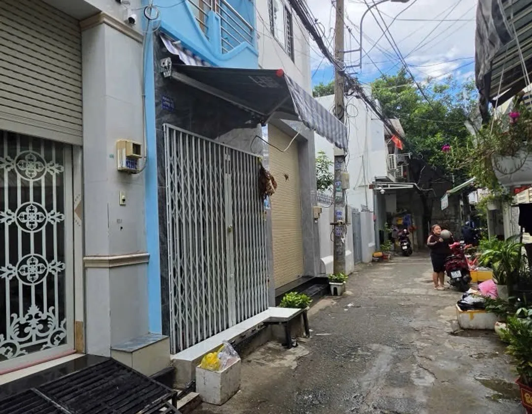 Bán nhà 2 tầng diện tích 17m2 tại Bà Hom, Quận 6... Bán nhà riêng tại Phú Lâm, Hồ Chí Minh 01