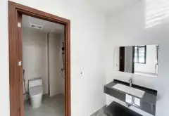 Nhỉnh 2 tỷ, Bán nhà 3 tầng 3 phòng ngủ tại phường Hà Lầm, Quảng Ninh... Bán nhà riêng tại Hà Lầm, Quảng Ninh 04