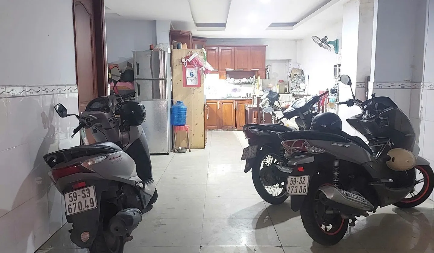 Bán nhà riêng lô góc 2 mặt tiền tại Bình Thạnh, diện tích 168.4 m2, pháp lý rõ ràng... Bán nhà riêng tại Bình Lợi Trung, Hồ Chí Minh 01
