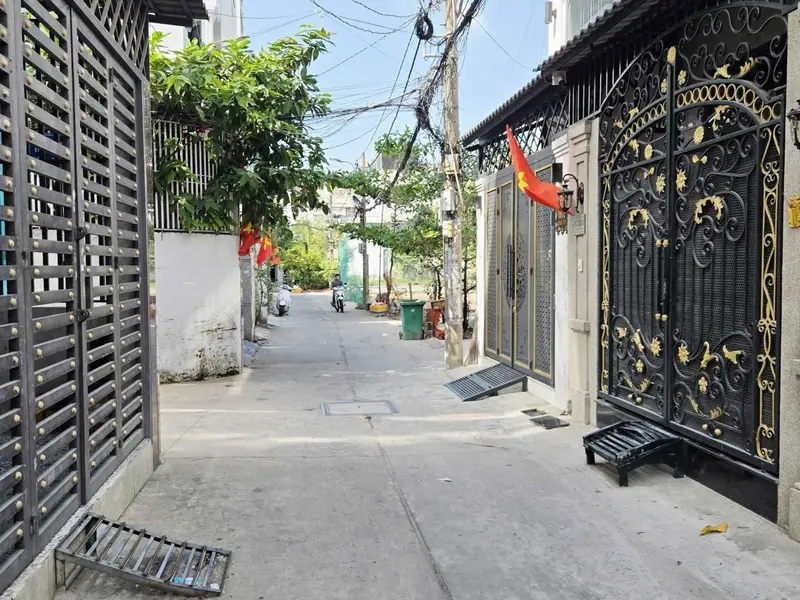 Nhà 4 tầng 64m2 khu Tân Phú giá 8.9 tỷ có sổ hoàn công... Bán nhà riêng tại Tân Sơn Nhì, Hồ Chí Minh 01