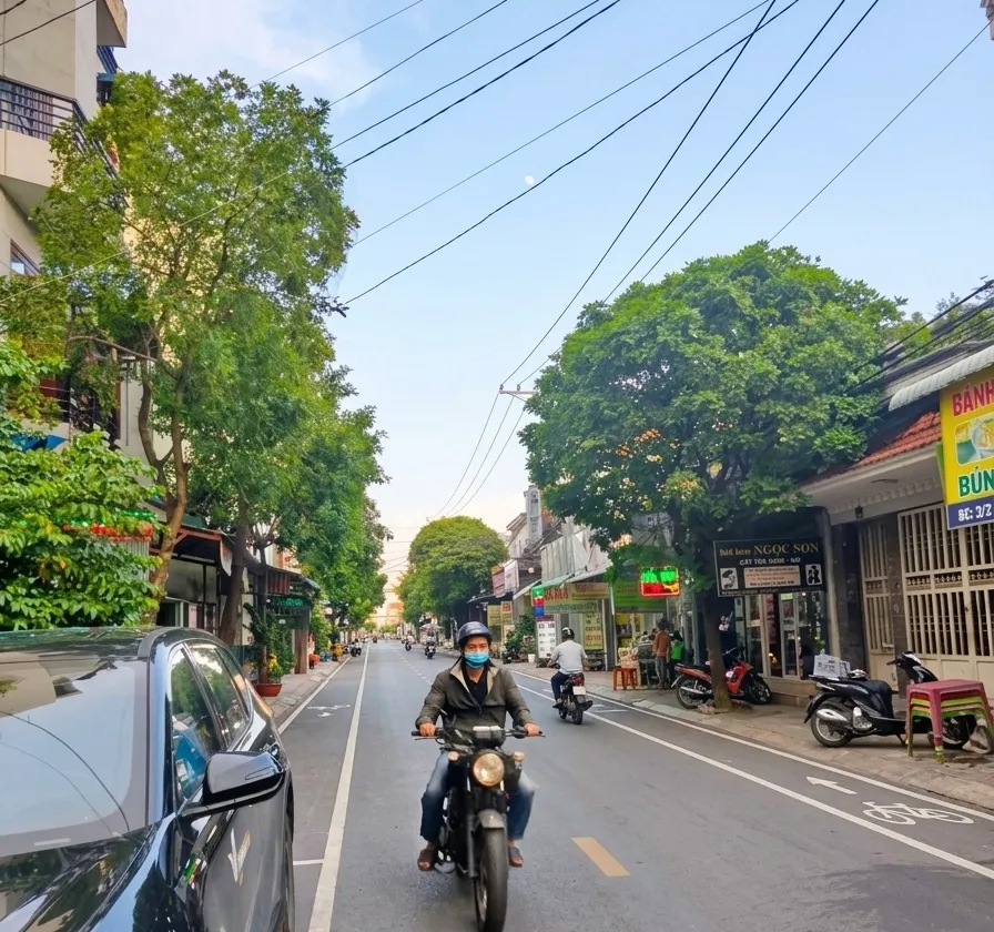 Nhà mặt phố 3 tầng rộng rãi, sầm uất Dĩ An... Bán nhà mặt phố tại Dĩ An, Hồ Chí Minh 01