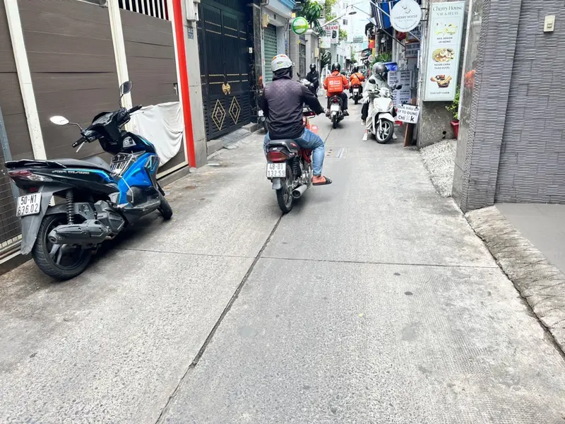 Cơ hội hiếm có: Nhà riêng Quận 10 giá cực sốc giảm ngay 1.2 tỷ... Bán nhà riêng tại Hòa Hưng, Hồ Chí Minh 01