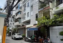 Nhà hẻm ô tô Quận 10 - Giá tốt cho người nhanh tay... Bán nhà riêng tại Hòa Hưng, Hồ Chí Minh 09