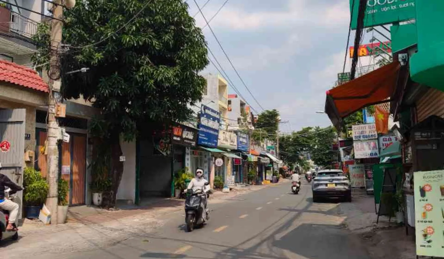 Nhà mặt phố rộng rãi sát Lê Văn Việt - kinh doanh đỉnh tại Tăng Nhơn Phú... Bán nhà mặt phố tại Tăng Nhơn Phú, Hồ Chí Minh 01