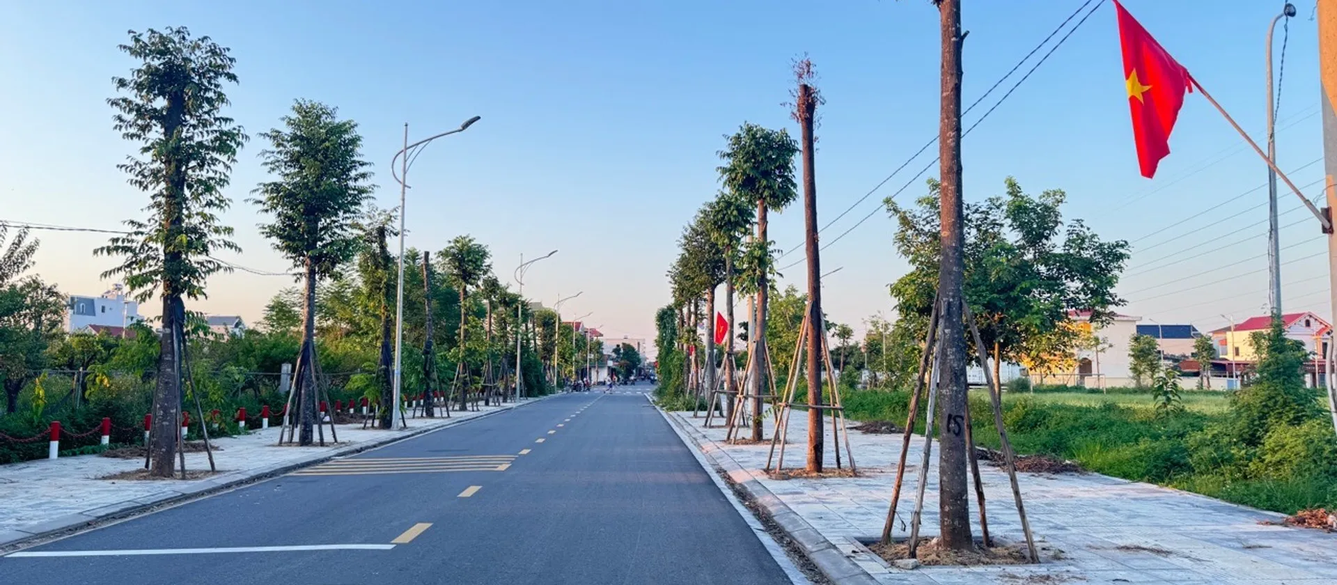 🏡 CHÍNH CHỦ GỬI BÁN TẠI ĐÌNH TRUNG(XUÂN NỘN) - THƯ LÂM - HÀ NỘI
📐 Diện tích: 40m² full thổ cư... Bán đất tại Thư Lâm, Hà Nội 01