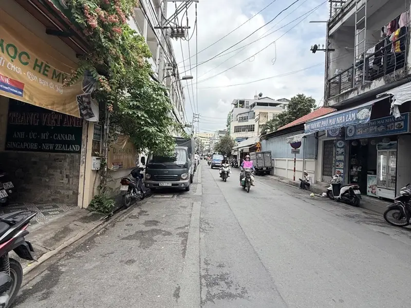 BIỆT THỰ THƯỢNG LƯU – ĐẲNG CẤP GIỮA LÒNG TÂN SƠN NHẤT - 167M2 (8.4Mx20M) x 5 TẦNG... Bán nhà mặt phố tại Tân Sơn Nhất, Hồ Chí Minh 01