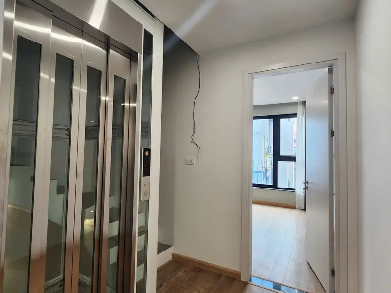Bán nhà phân lô 6 tầng tại Võng Thị, Tây Hồ giá 19.9 tỷ... Bán nhà riêng tại Tây Hồ, Hà Nội 01