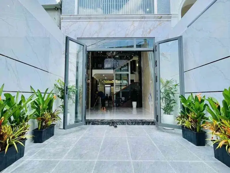 Nhà Mặt Phố Đẳng Cấp Với Thang Máy, Khu Vực Tên Lửa... Bán nhà mặt phố tại An Lạc, Hồ Chí Minh 01
