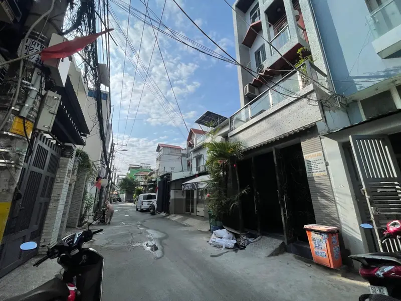 Nhà 5 tầng rộng rãi ngay Quang Trung giá sốc giảm 500 triệu... Bán nhà riêng tại Thông Tây Hội, Hồ Chí Minh 01