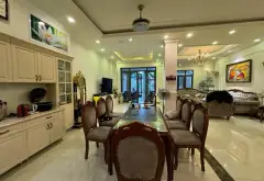 🏡🔥 BIỆT THỰ TẤN TRƯỜNG – NAM LONG, PHÚ THUẬN, Q7
✨ CẠNH PHÚ MỸ HƯNG – ĐƯỜNG 12M – THANG MÁY... Bán nhà mặt phố tại Phú Thuận, Hồ Chí Minh 03