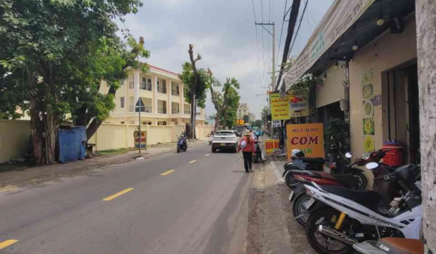 Nhà Trung Mỹ Tây 2a, quận 12, hẻm xe hơi, DT 5x13 +2 tầng
giá 4,8 tỷ... Bán nhà riêng tại Trung Mỹ Tây, Hồ Chí Minh 01