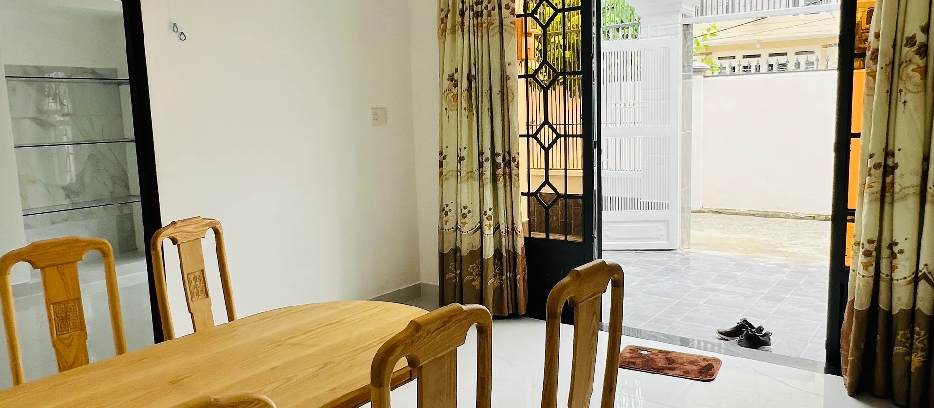 Nhà lô góc rộng 8m, 3 phòng ngủ ở Trung Mỹ Tây Q12 - 100m2 giá chỉ 3.55 tỷ... Bán nhà riêng tại Trung Mỹ Tây, Hồ Chí Minh 01