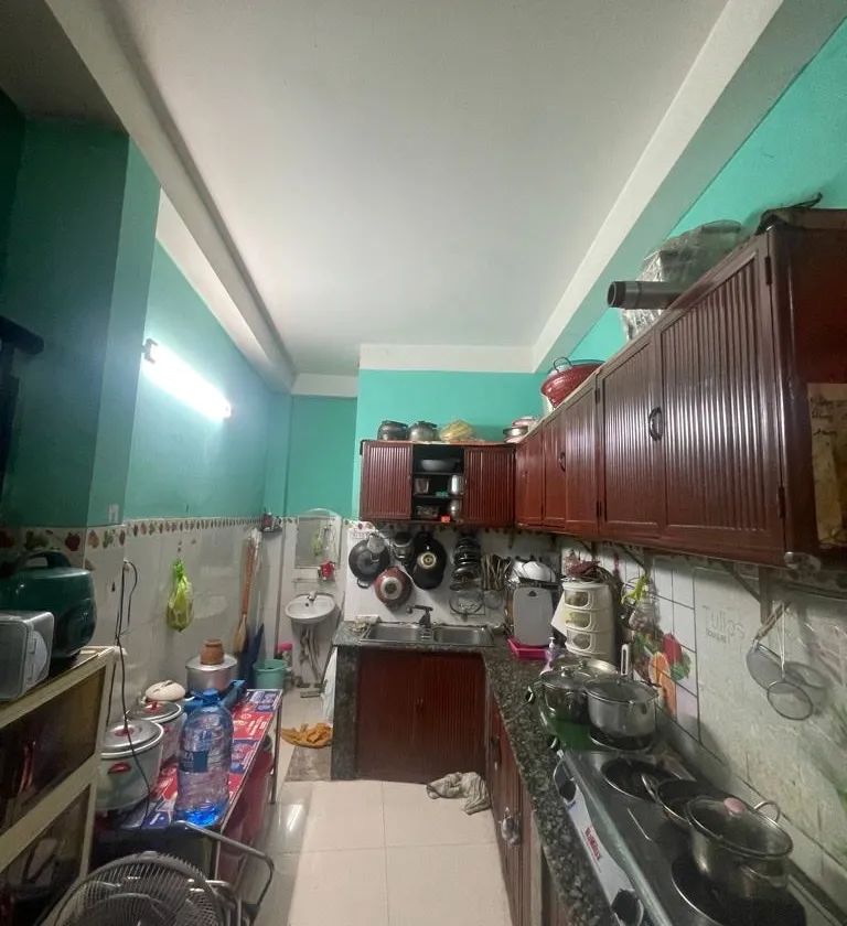 Nhà 3 tầng nở hậu ở trung tâm Quận 10, giá tốt... Bán nhà riêng tại Hòa Hưng, Hồ Chí Minh 01