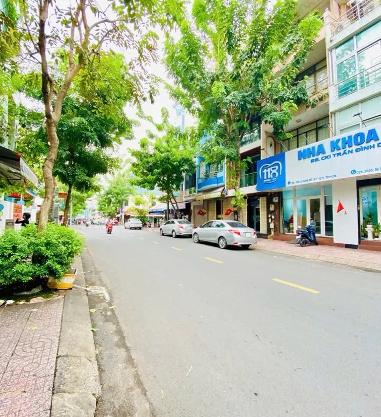 Nhà mặt phố Lý Nam Đế - Sống tiện nghi, kinh doanh đỉnh... Bán nhà mặt phố tại Minh Phụng, Hồ Chí Minh 01