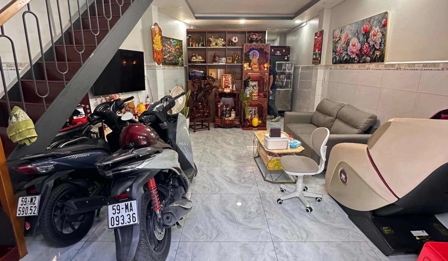 HẺM 6M KINH DOANH CÁCH 1 CĂN RA MẶT TIỀN - NGAY LẠC LONG QUÂN, CHỢ BÌNH THỚi... Bán nhà riêng tại Minh Phụng, Hồ Chí Minh 01