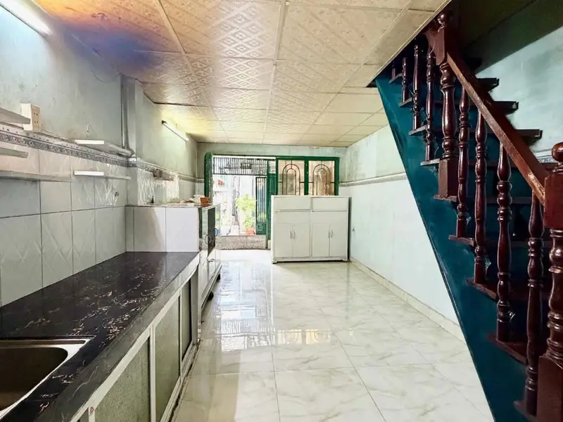 MUA ĐẤT TẶNG NHÀ - 3 TẦNG - 3.25 TỶ - HẺM 3.5M THÔNG - SHR... Bán nhà riêng tại Khánh Hội, Hồ Chí Minh 01