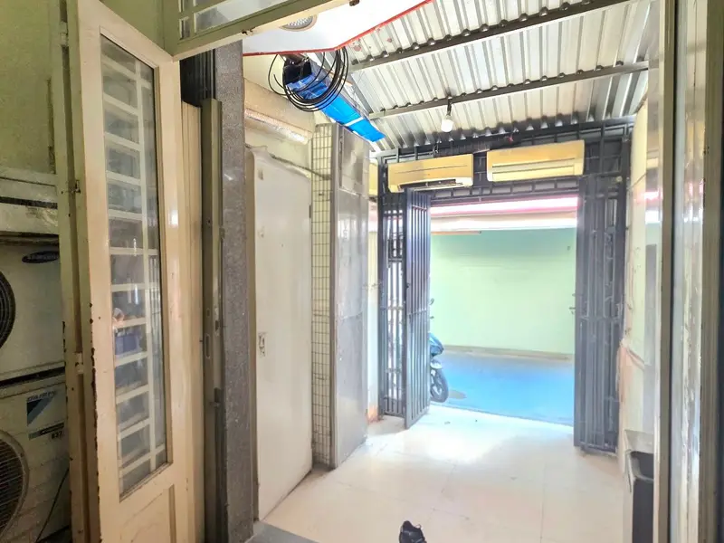 Bán nhà riêng 4 tầng tại phường Bùi Minh Trực, diện tích 41m2, phù hợp ở và kinh doanh... Bán nhà riêng tại Bình Đông, Hồ Chí Minh 01