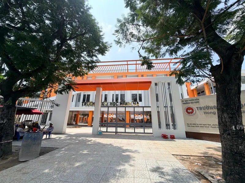 SÁT MẶT TIỀN XÔ VIẾT NGHỆ TĨNH – HẺM NGẮN – 28M² – 2 TẦNG... Bán nhà riêng tại Thạnh Mỹ Tây, Hồ Chí Minh 01
