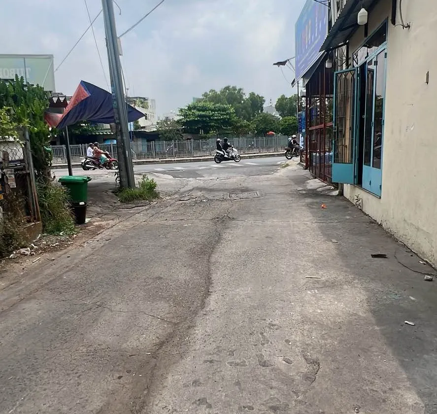 Nhà 2 tầng, 84m2, 5 phòng ngủ, hẻm xe tải Kênh Nước Đen Bình Tân... Bán nhà riêng tại Bình Hưng Hòa, Hồ Chí Minh 01