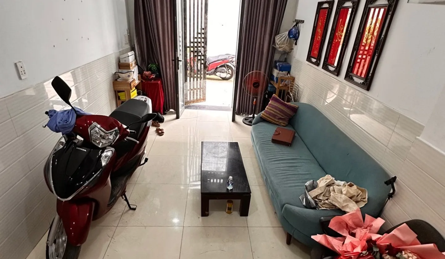 Bán nhà 4 tầng 4 phòng ngủ tại khu vực phường, giá giảm còn 2.3 tỷ... Bán nhà riêng tại Bình Hưng Hòa, Hồ Chí Minh 01
