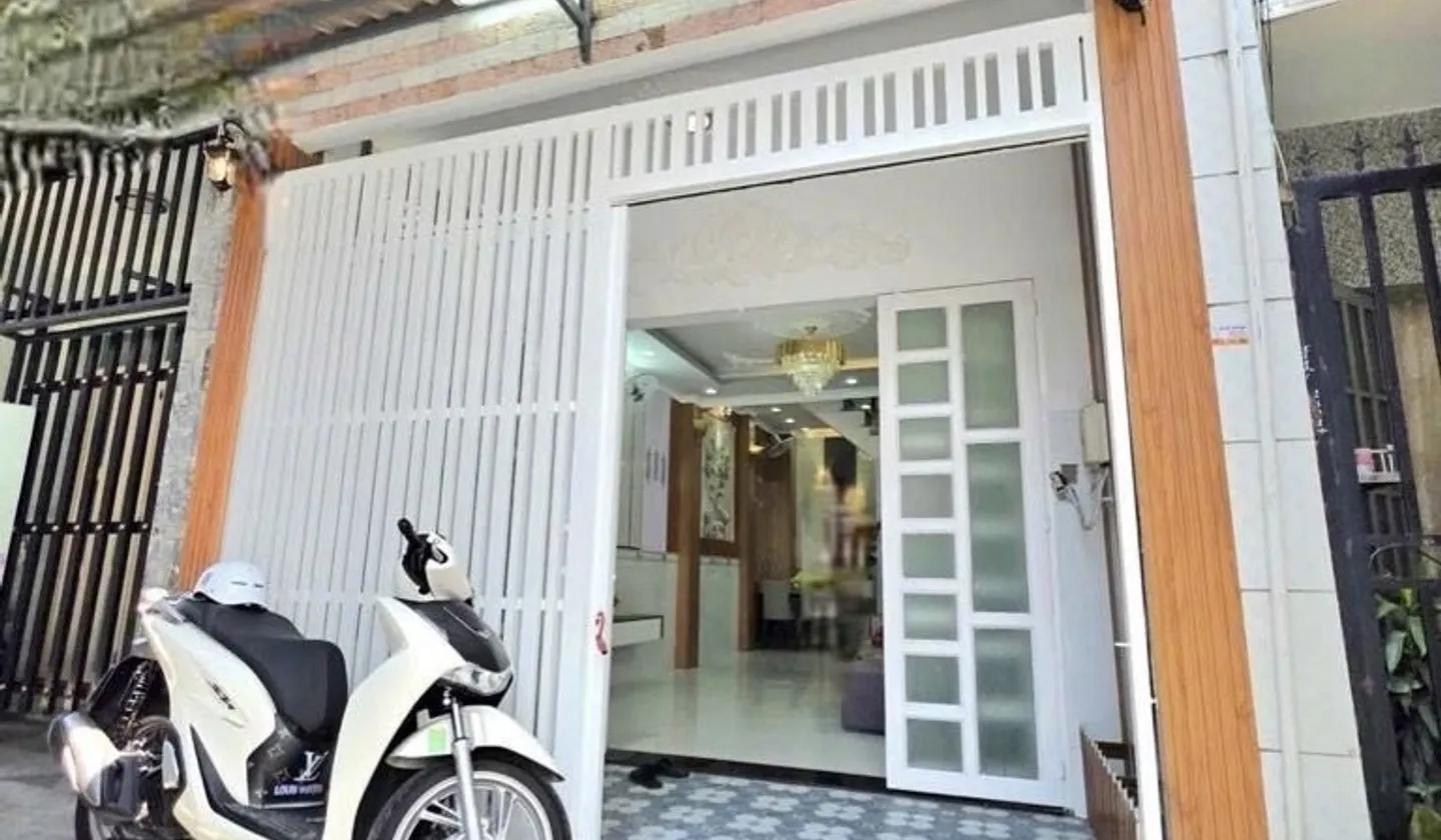 NHÀ MỚI 1 TRỆT 1 LẦU – HẺM 1902 HUỲNH TẤN PHÁT – NHÀ BÈ - GIÁ CHỈ 2,29 TỶ
📐... Bán nhà riêng tại Nhà Bè, Hồ Chí Minh 01
