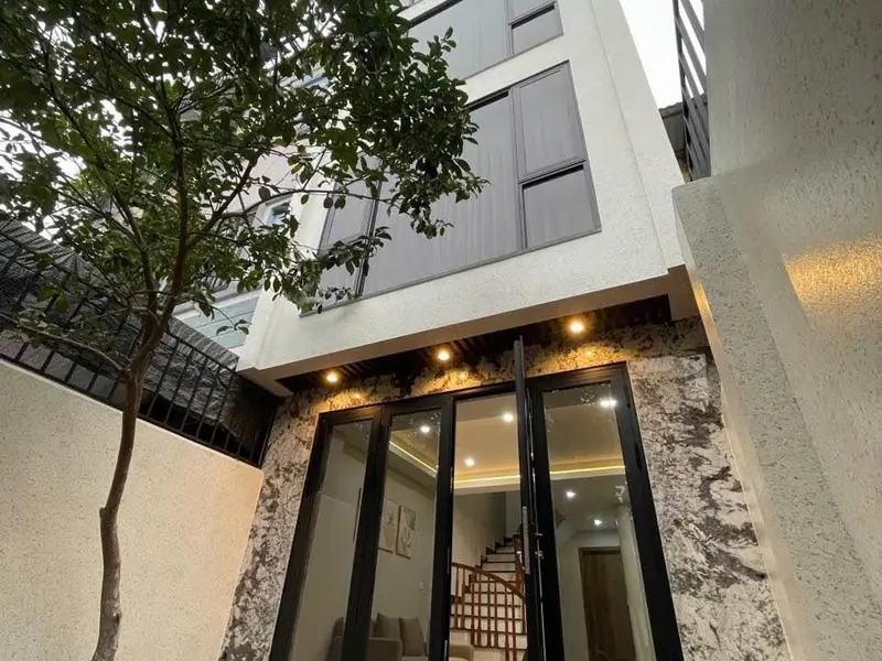 Cơ hội sở hữu nhà 4 tầng đẹp, giá ưu đãi tại khu vực trung tâm Việt Hưng, Long Biên... Bán nhà riêng tại Việt Hưng, Hà Nội 01