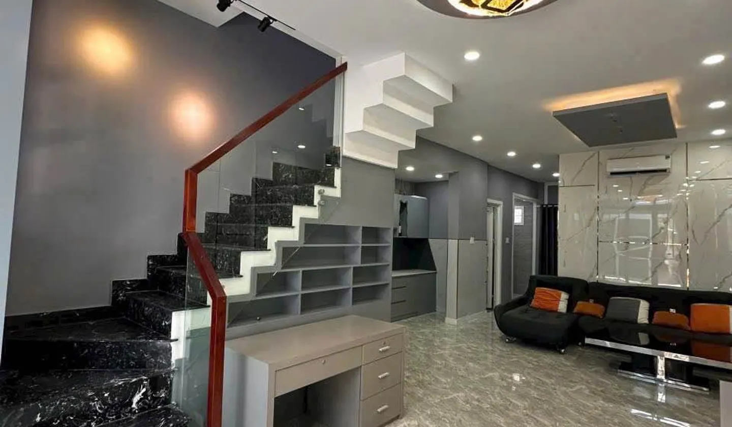 💎Diện tích:(4.2m nở hậu 5.7m)x15mét .
💎1trệt + 2tầng (BTCT)
💎5phòng ngủ + 4 wc 🚾
💎HĐThuê 25t... Bán nhà riêng tại Chợ Quán, Hồ Chí Minh 01