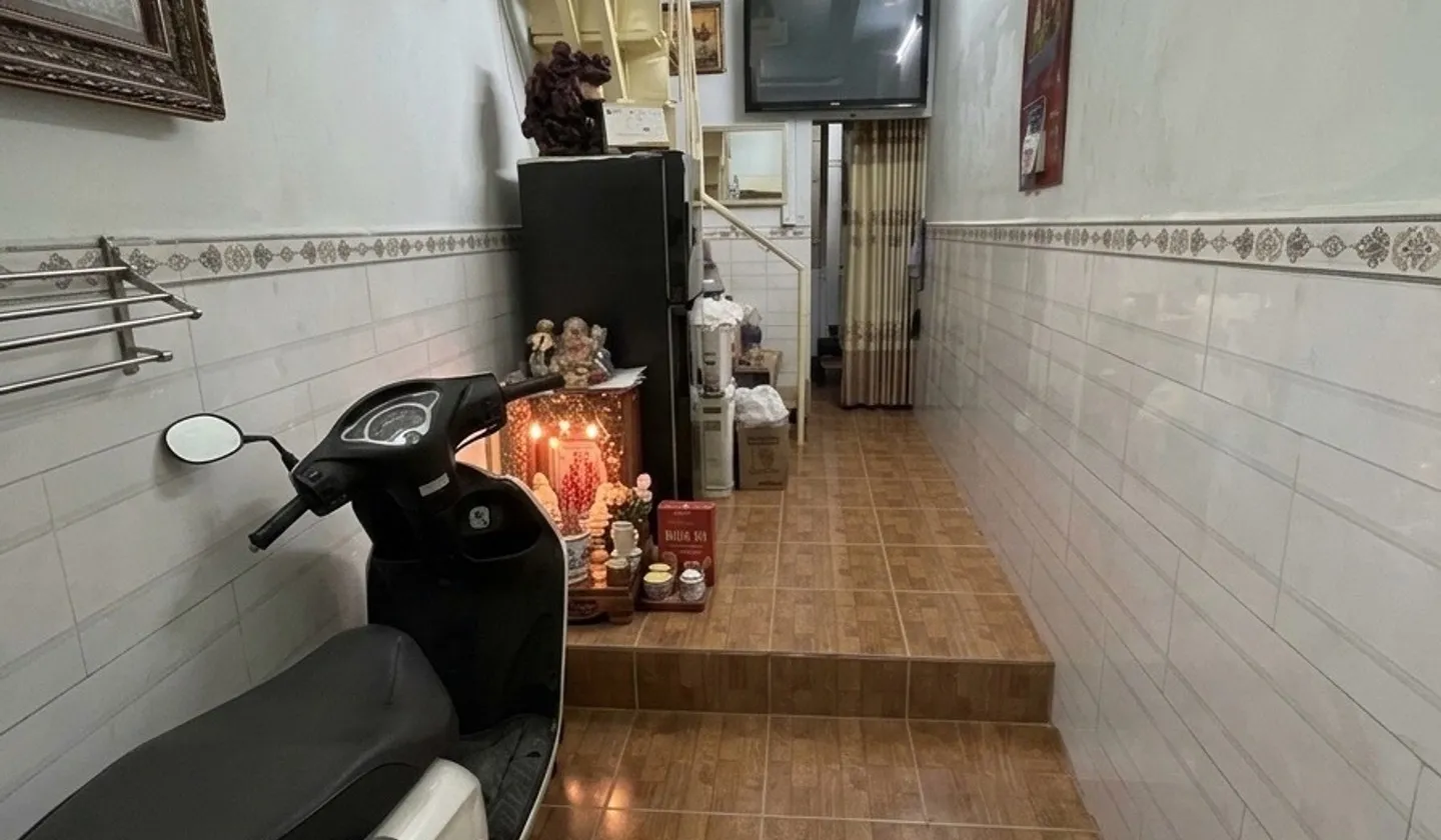 Nhà 2 Tầng Cách Mạng Tháng 8 - Trọn Vẹn Tiện Nghi, Giá Tốt... Bán nhà riêng tại Nhiêu Lộc, Hồ Chí Minh 01