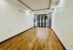 Nhà 5 tầng đẹp Giáp Bát, ô tô đỗ, tiện kinh doanh... Bán nhà riêng tại Tương Mai, Hà Nội 06