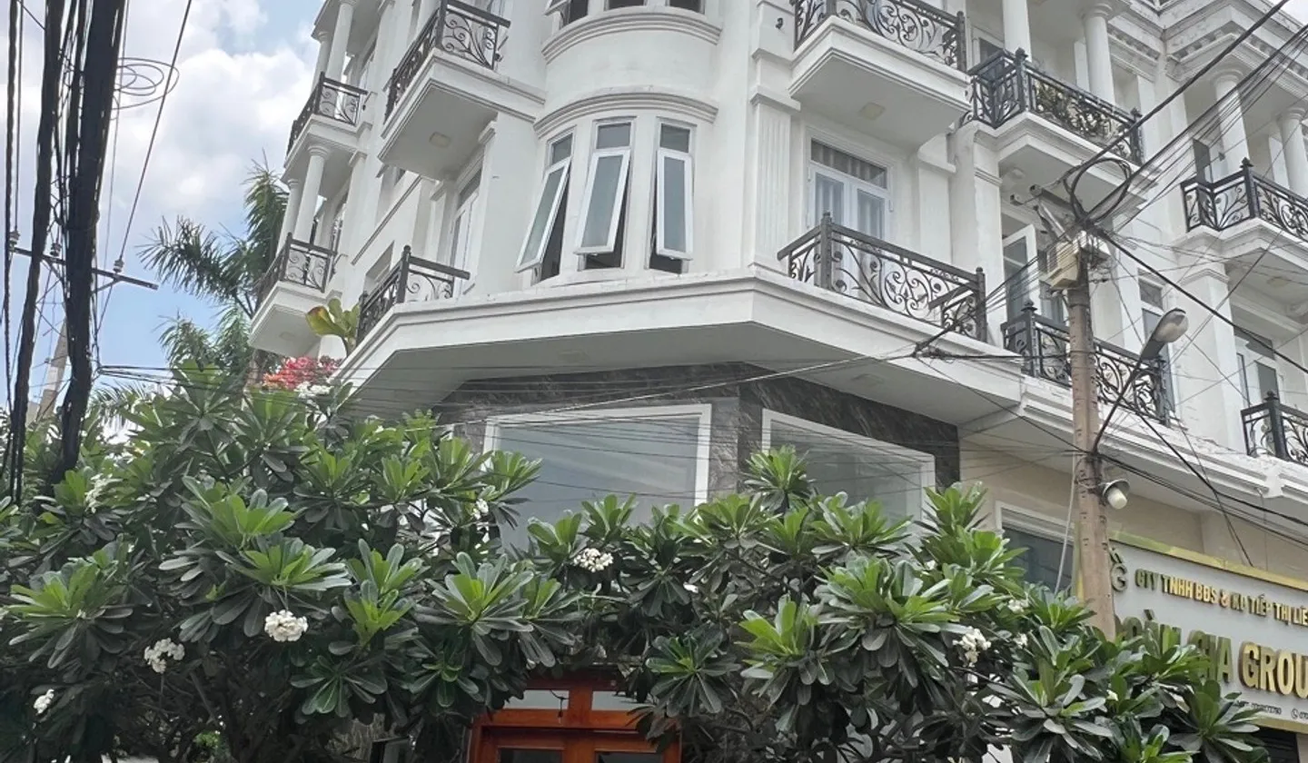 Bán nhà Góc 2 MTKD Đỉnh sát đường HÀ HUY GIÁP phường THẠNH LỘC Q12– 6 tầng💸7,7 tỷ... Bán nhà riêng tại An Phú Đông, Hồ Chí Minh 01