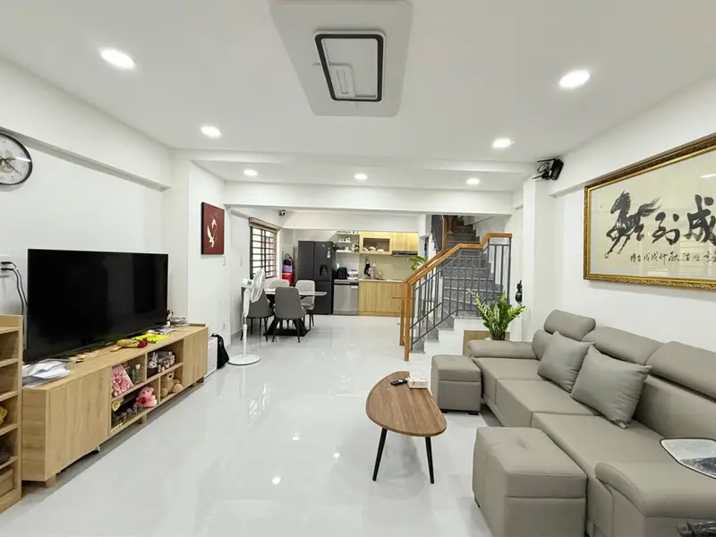 ĐIỆN BIÊN PHỦ -SÁT MẶT TIỀN XE HƠI TRÁNH - LÔ GÓC- 40M- FULL NỘI THẤT XỊN-HƠN 7 TỶ... Bán nhà riêng tại Gia Định, Hồ Chí Minh 01