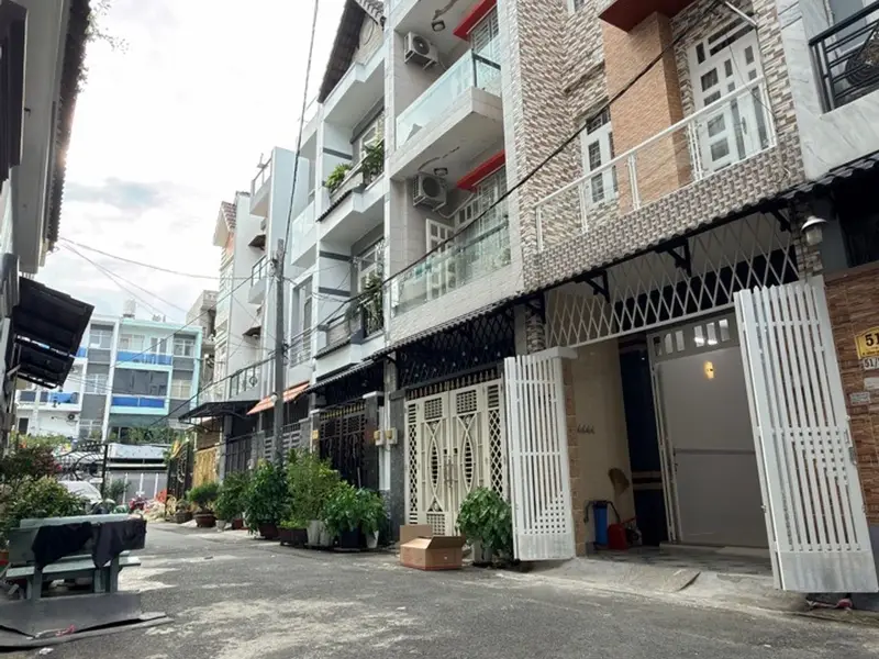 Nhà 4 tầng, sát lê văn Quới ,khu phân lô đường 8m Dt : 4x13m, giá 6.x tỷ... Bán nhà riêng tại Bình Hưng Hòa, Hồ Chí Minh 01