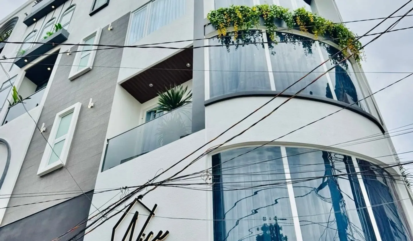 CĂN GÓC 2 MẶT THOÁNG - HẺM 8M GẦN MẶT TIỀN - NHÀ XÂY MỚI 100% - 6 TẦNG THANG MÁY - NHÀ MỚI FULL NỘ... Bán nhà riêng tại Thông Tây Hội, Hồ Chí Minh 01