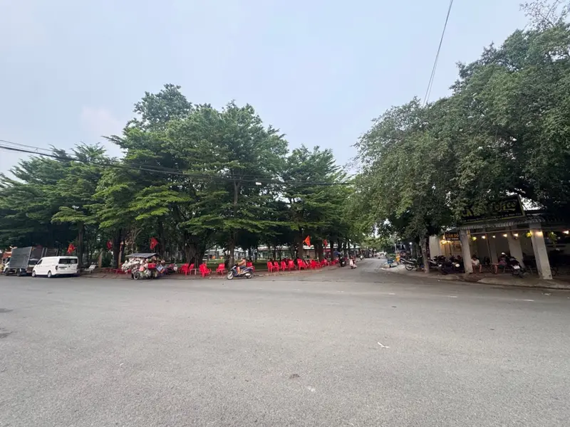 MẶT PHỐ KINH DOANH SẦM UẤT, 100M2, NHÀ TRỆT LỬNG CÓ PN TRỆT, GIÁ CHỈ 5.X TỶ... Bán nhà mặt phố tại Tân Tạo, Hồ Chí Minh 01