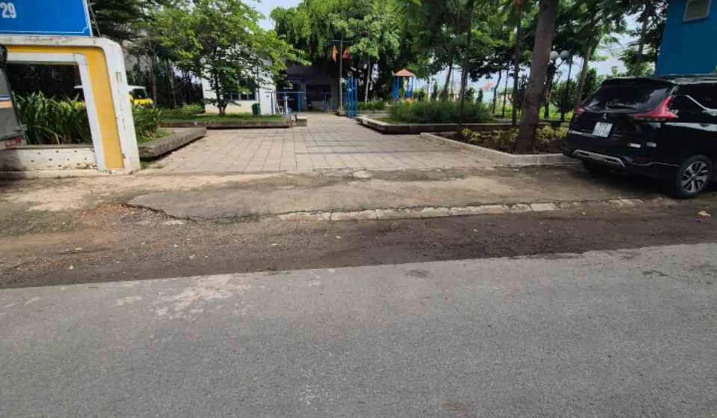 Nhà phố 3 tầng hiện đại, tiện nghi tại Bà Điểm - giá hợp lý... Bán nhà mặt phố tại Bà Điểm, Hồ Chí Minh 01
