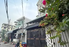NHÀ TRỆT+ LỬNG+LẦU SONG HÀNH THỊ TRẤN HÓC MÔN. XUNG QUANH KHÔNG THIẾU THỨ GÌ... Bán nhà riêng tại Hóc Môn, Hồ Chí Minh 02