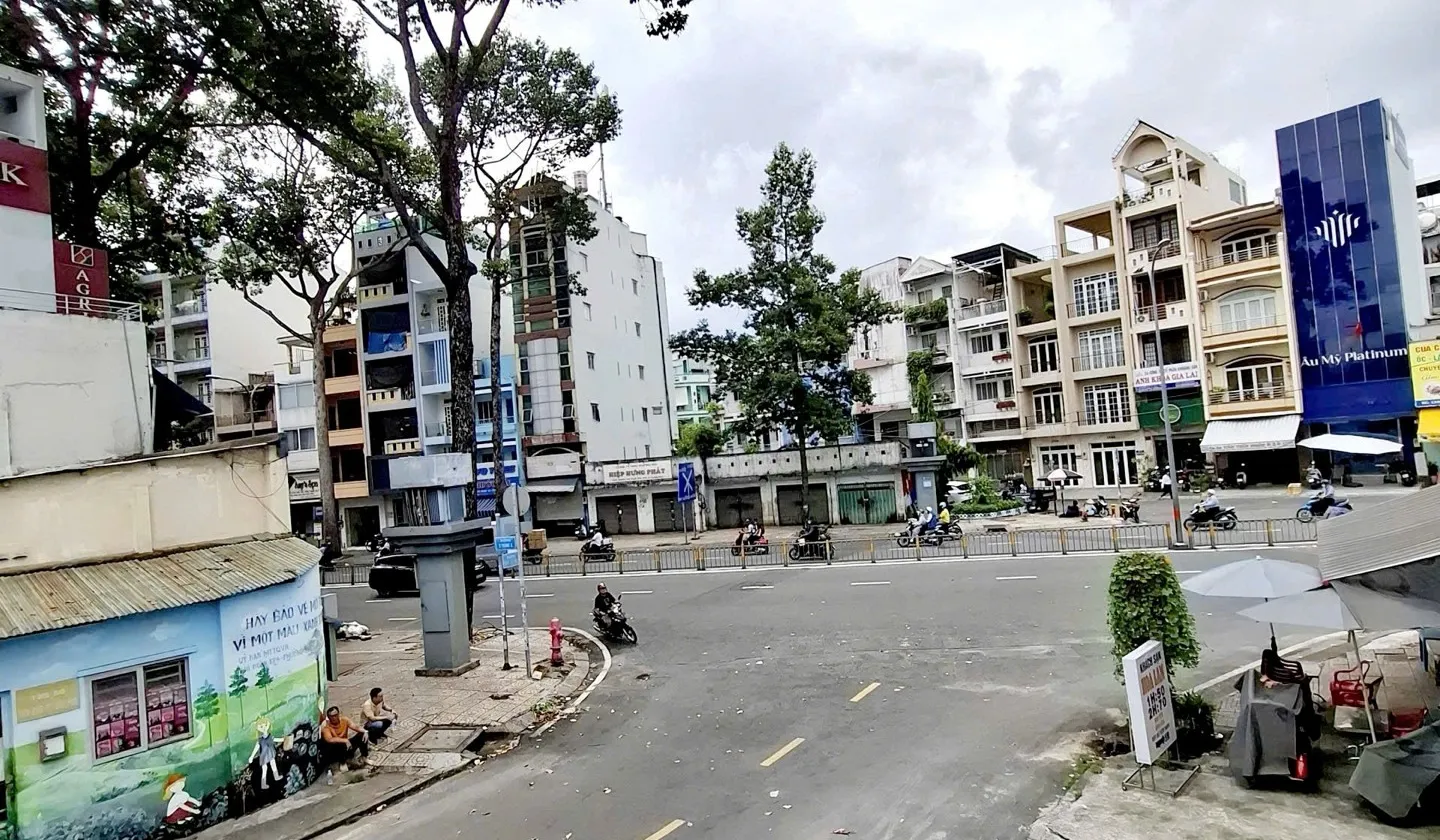 Nhà mặt phố Phan Xích Long, cơ hội kinh doanh cực hiếm... Bán nhà mặt phố tại Phú Thọ, Hồ Chí Minh 01