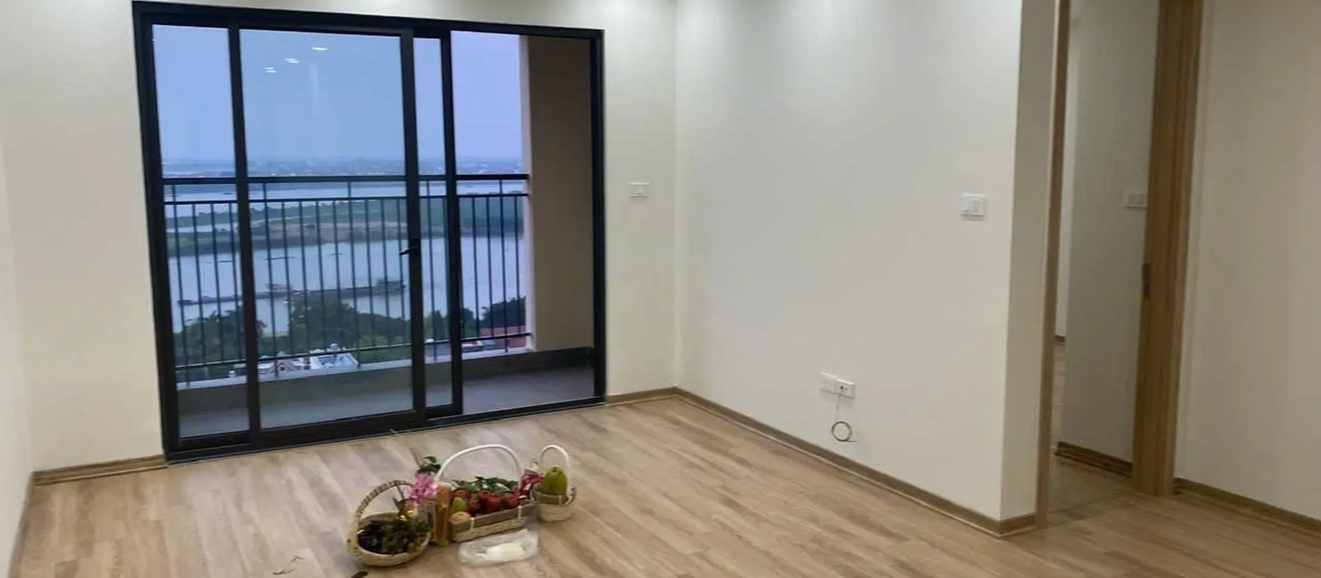 Bán căn hộ góc 3 phòng ngủ tại Tây Hồ Riverview, view sông Hồng 92m 3ngủ2 vs giá 9,7 tỷ... Bán căn hộ chung cư tại Phú Thượng, Hà Nội 01