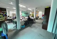Văn phòng cho thuê 7 tầng khu vực Yên Sở, Hà Nội, vị trí lô góc ô tô tránh... Bán văn phòng tại Yên Sở, Hà Nội 05