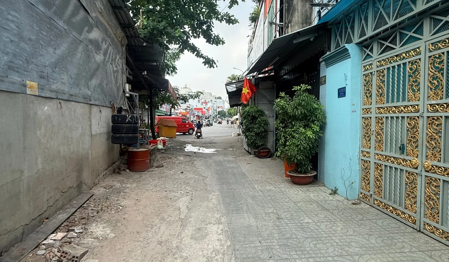 Nhà 2 tầng hẻm xe hơi Tân Quý, DT 40m2, giá 4.7 tỷ... Bán nhà riêng tại Tân Sơn Nhì, Hồ Chí Minh 01