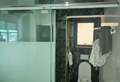 Nhà mặt phố khu vực Hai Bà Trưng, 8 tầng mặt tiền rộng tại trung tâm thành phố đông đúc... Bán nhà mặt phố tại Vĩnh Tuy, Hà Nội 09