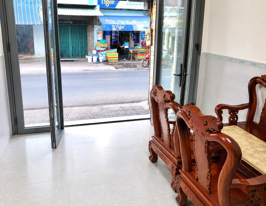 Chỉ 5.5 tỷ nhà mặt tiền LÊ ĐÌNH CẨN,DT (44M²)hẻm xetải tránh,vào ở ngay(KK0709).... Bán nhà mặt phố tại Tân Tạo, Hồ Chí Minh 01