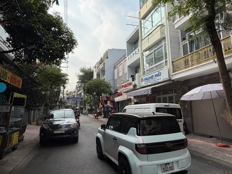 Nhà mặt phố góc tiền khủng ngay chợ Bàu Cát giá sốc... Bán nhà mặt phố tại Bảy Hiền, Hồ Chí Minh 01