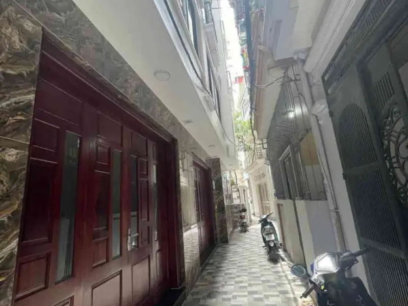 Cơ hội độc nhất Lạc Long Quân: Nhà 5 tầng gần hồ Tây giá chỉ 13 tỷ... Bán nhà riêng tại Tây Hồ, Hà Nội 01